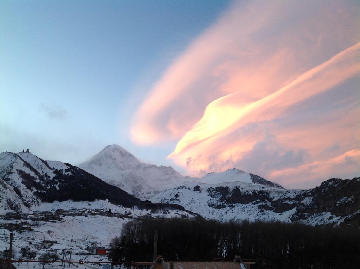 Aia Kazbegi Hotell Exteriör bild